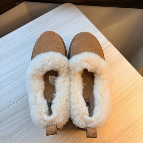 Nita Genuine Shearling Slipper - Ugg - Size 8 - Picture 4 of 5